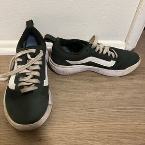 Vans UltraRange EXO Sneakers Women’s 6.5 / Men’s 5 Olive Green